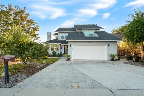 1090 Los Altos Drive, Hollister, CA 95023