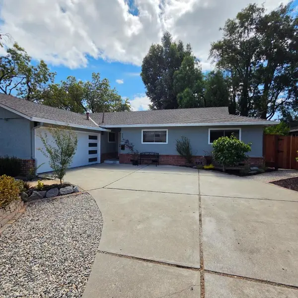 994 Colonial Lane, Palo Alto, CA 94303
