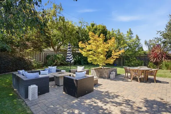 624 Tomi Lea Street, Los Altos, CA 94022