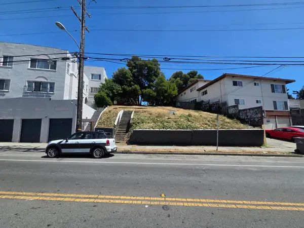 2120 35th Avenue, Oakland, CA 94601