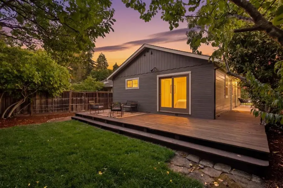552 Nimitz Avenue, Redwood City, CA 94061 - #2