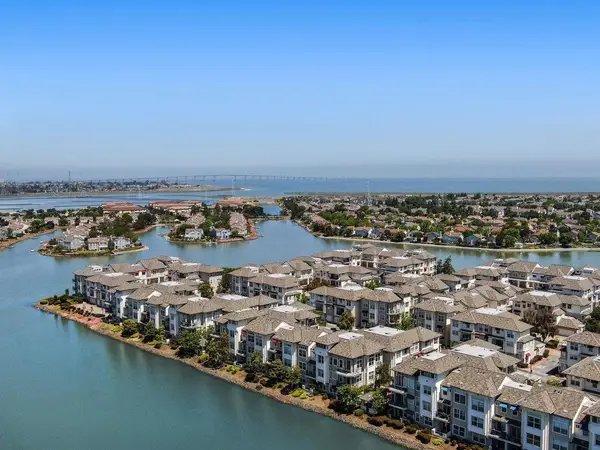 500 Baltic Circle #518, Redwood City, CA 94065