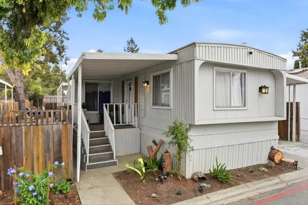 402 Los Encinos Avenue #402, San Jose, CA 95134