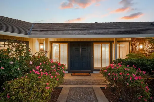 8022 River Place, Carmel, CA 93923