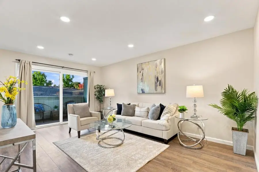 7100 Rainbow Drive #33, San Jose, CA 95129 - #3