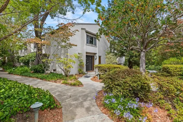 170 Sand Hill Circle, Menlo Park, CA 94025