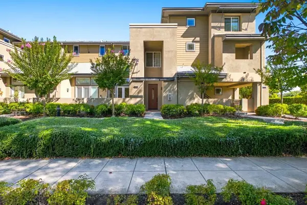 3728 Feather Lane, Palo Alto, CA 94303