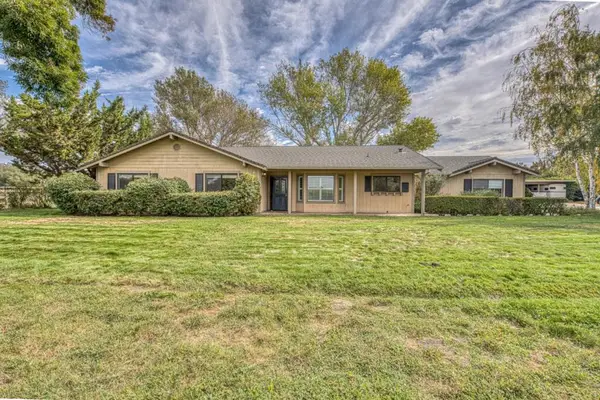 7505 Lovers Lane, Hollister, CA 95023