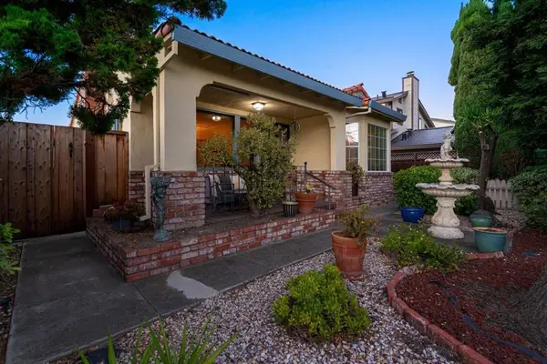 21873 Hermosa Avenue, Cupertino, CA 95014