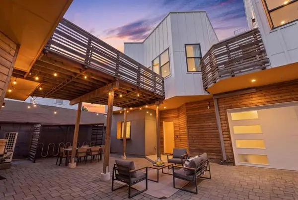 1512 8th Street, Oakland, CA 94607