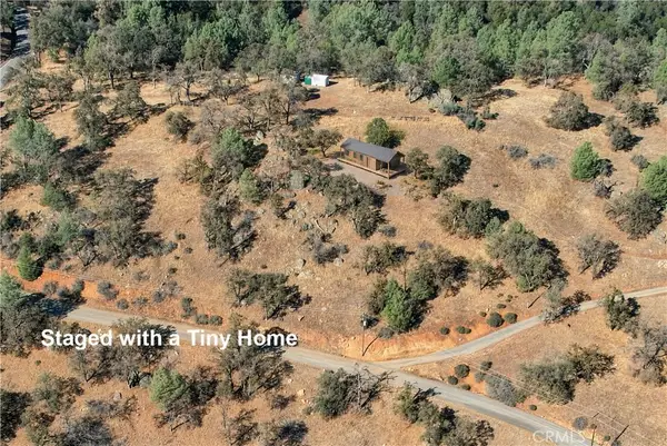 5318 W Whitlock Road, Mariposa, CA 95338