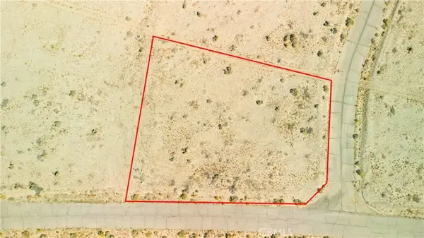 2711 Twin Lakes Avenue, Thermal, CA 92274