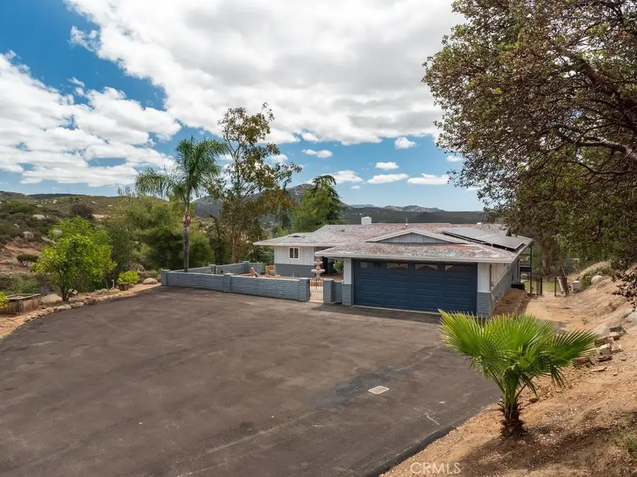 2302 Via Dieguenos, Alpine, CA 91901 - #2