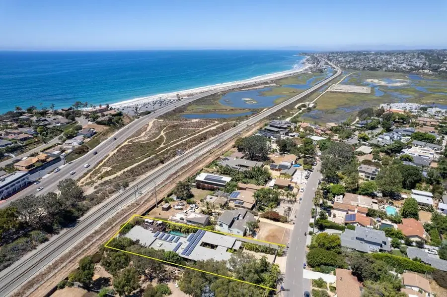 649 Seabright Lane, Solana Beach, CA 92075 - Image #2