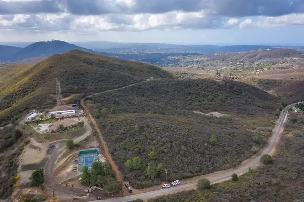 Questhaven Road, San Marcos, CA 92078