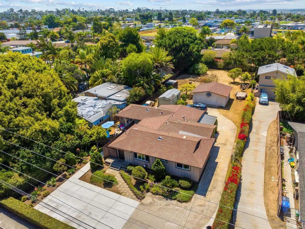 1565 Chestnut Avenue, Carlsbad, CA 92008 - #1