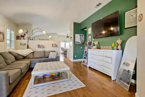 44607 Crestwood Cir, Temecula, CA 92592