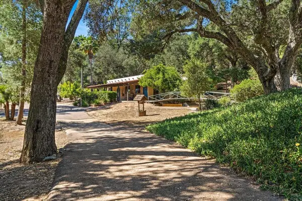 13511 Hilldale Road, Valley Center, CA 92082