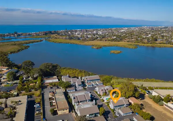 2525 Jefferson Street #E, Carlsbad, CA 92008