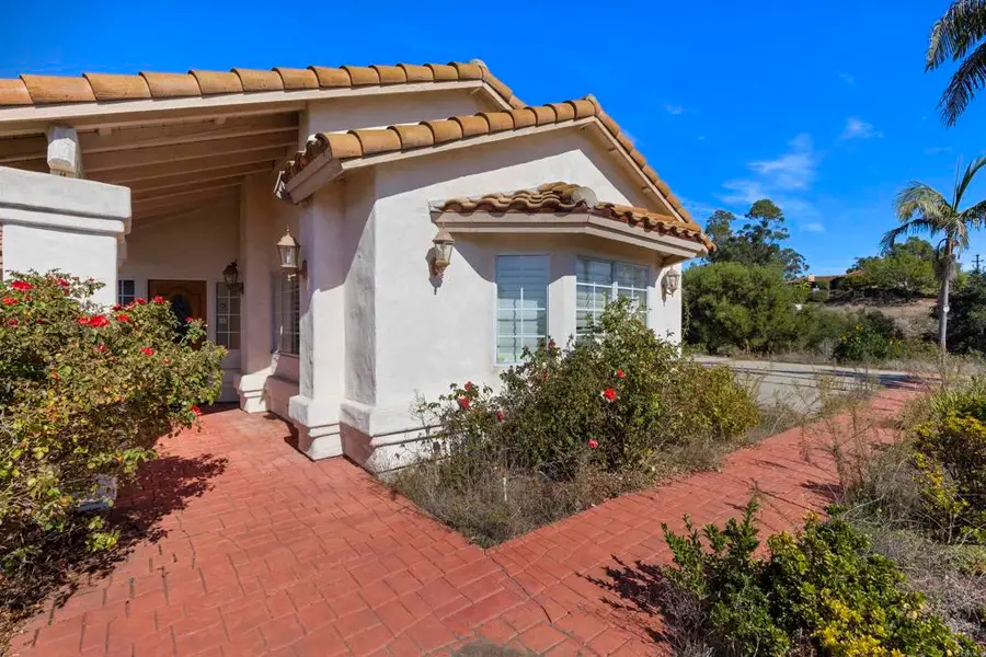 1007 Capra Way, Fallbrook, CA 92028 - Image #3