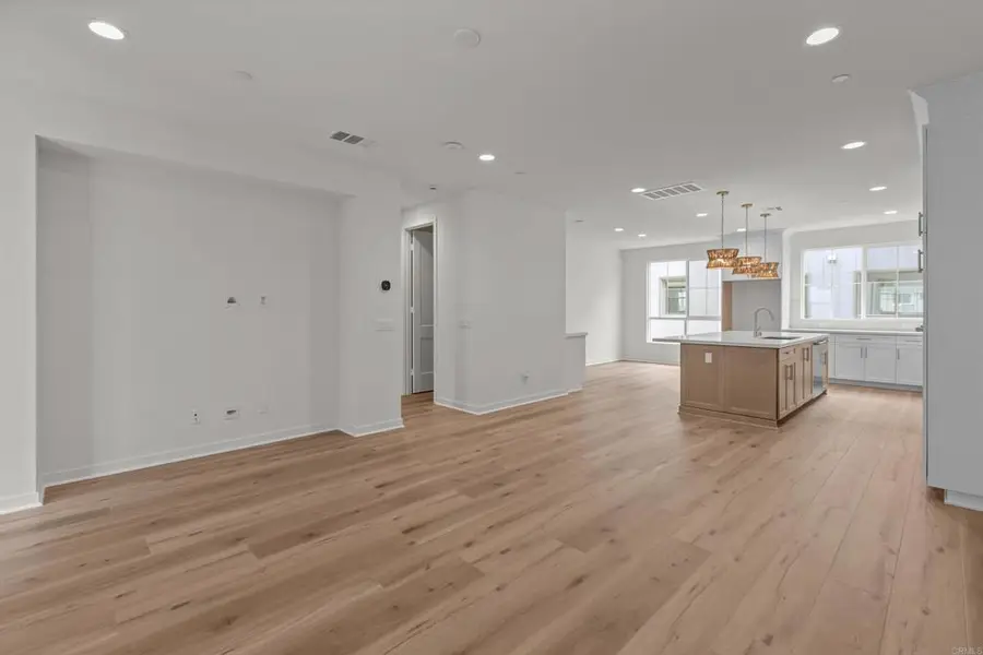 2572 Elderberry Lane, Carlsbad, CA 92008 - #2