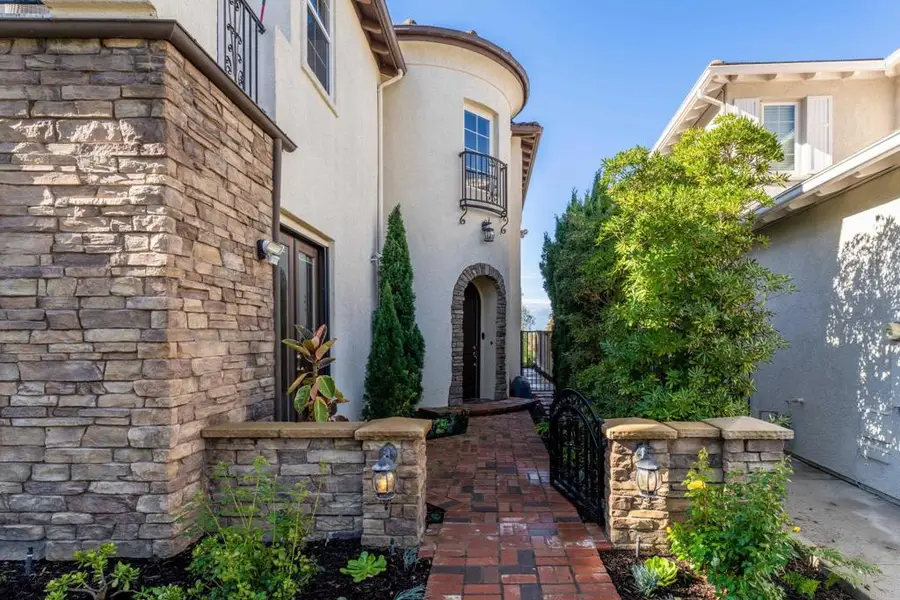 Address Withheld By Seller, Coronado, CA 92118 - Image #2