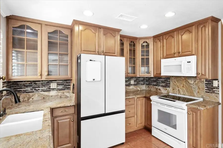 1201 Thomas Way, Escondido, CA 92027 - Image #2