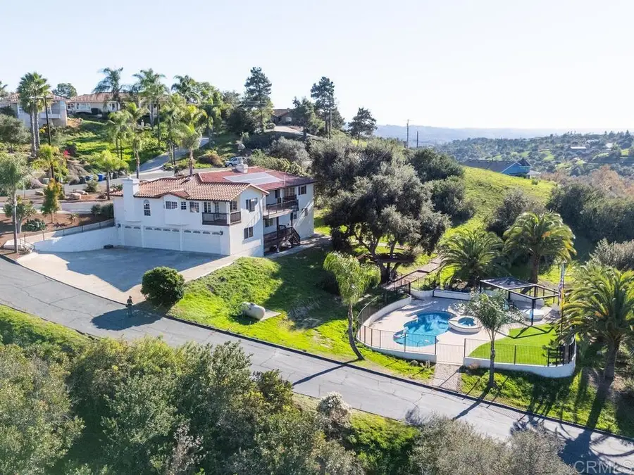 2230 Calle Dos Lomas, Fallbrook, CA 92028 - #2
