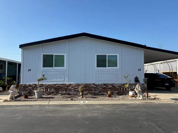 200 S Emerald Drive #54, Vista, CA 92081