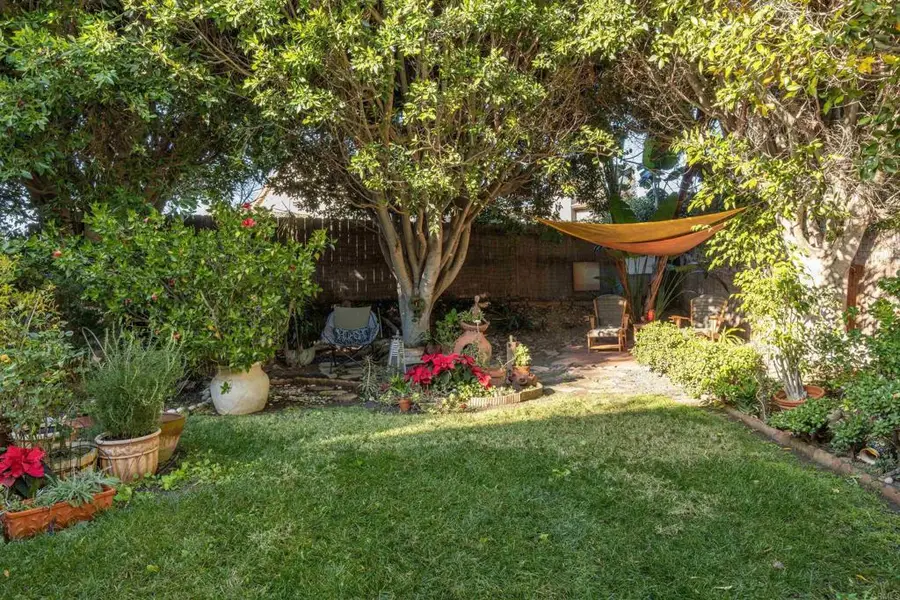 7212 Canyon Hill Way, San Diego, CA 92126 - Image #3