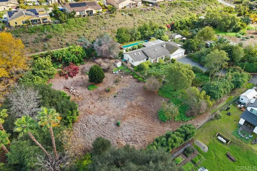 2362 Lone Oak Lane, Vista, CA 92084 - Image #2