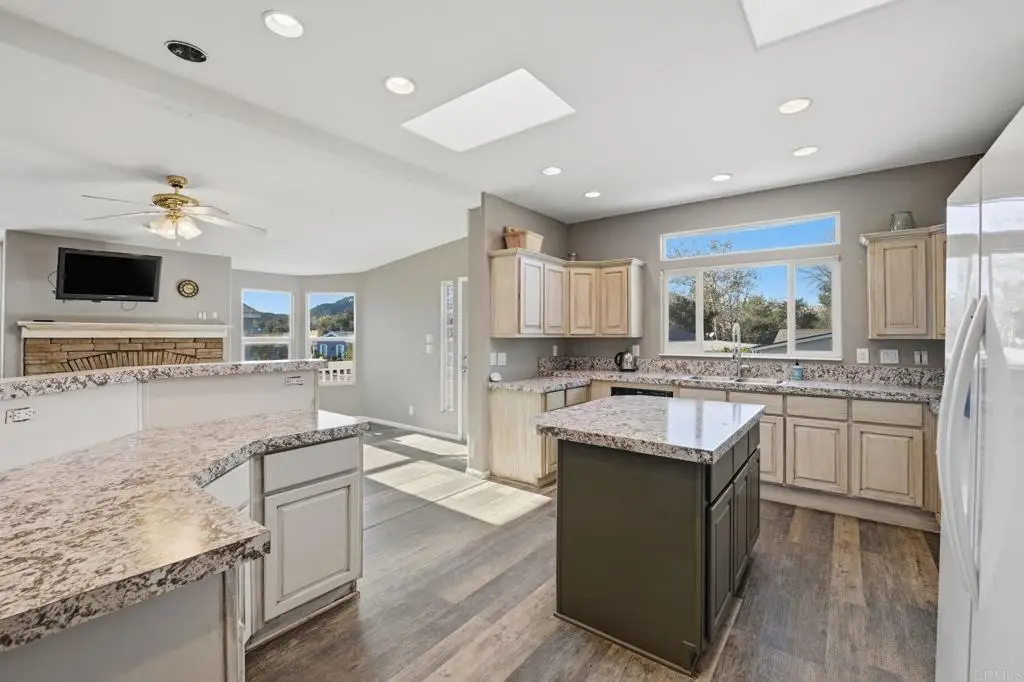 1301 S Hale Avenue #SPC 41, Escondido, CA 92029 - #1