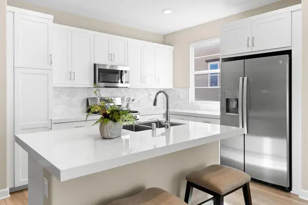 1227 Sunrise Vw. #105, San Marcos, CA 92078