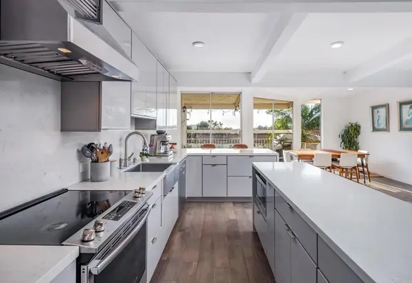 2331 Caringa Way #38, Carlsbad, CA 92009