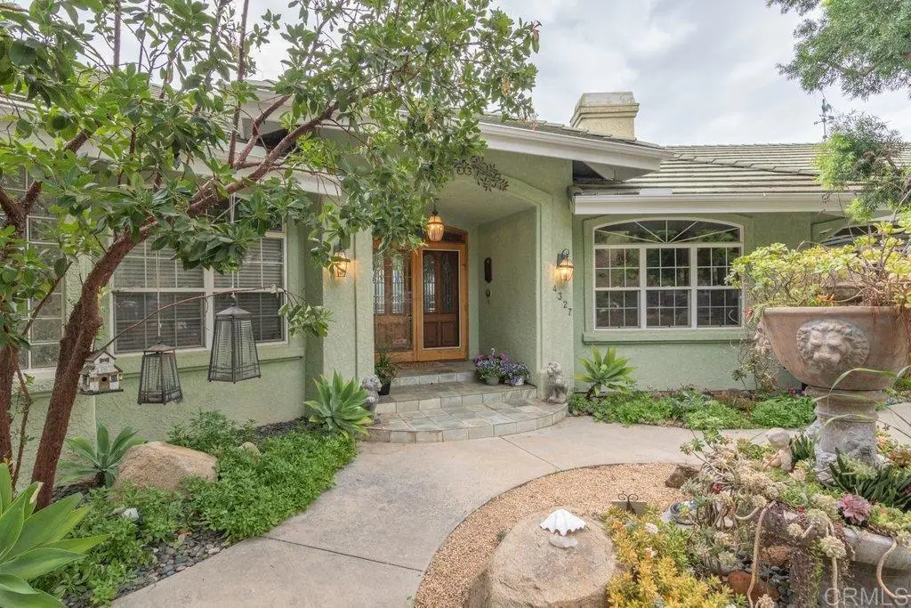 4327 Hollyhill Road, Vista, CA 92084 - #1