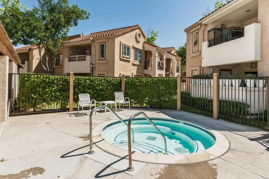 10758 Dabney Drive #40, San Diego, CA 92126 - #3