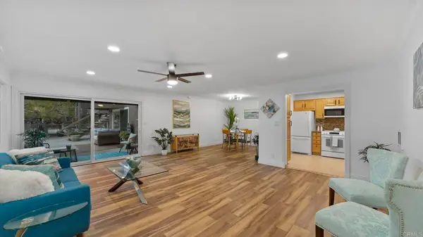 2517 Navarra Drive #1B, Carlsbad, CA 92009