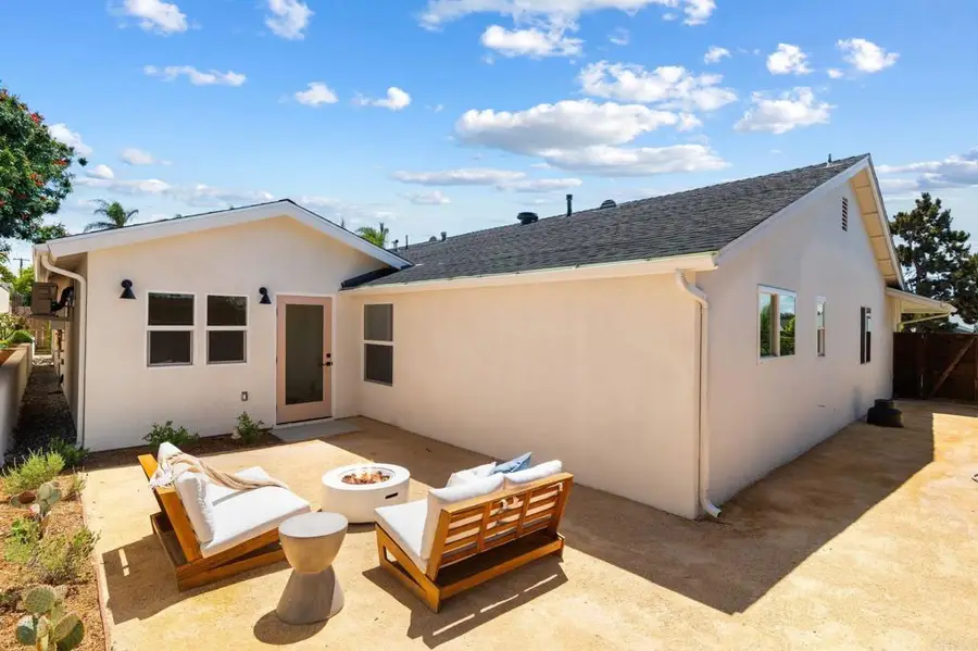 3740-3742 Grecourt Way, Carlsbad, CA 92008 - #3