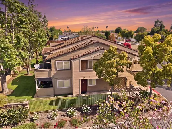 5004 Los Morros Way #2, Oceanside, CA 92057