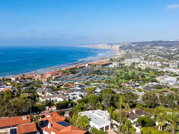 7784 Lookout Drive, La Jolla, CA 92037