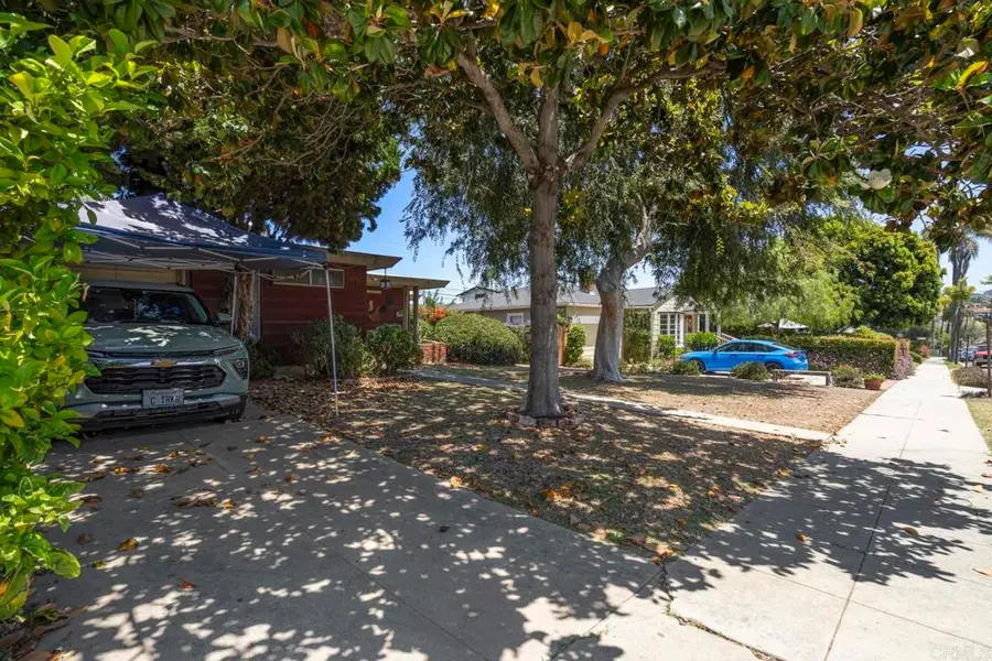 3752 Poe Street, San Diego, CA 92107 - #3