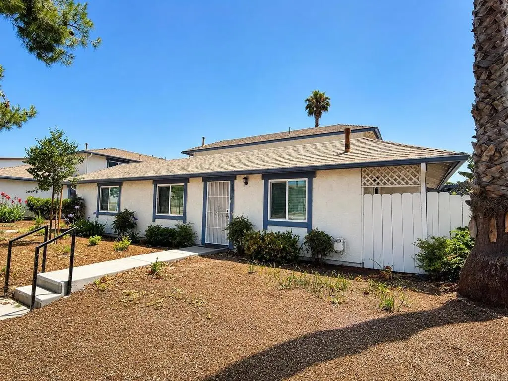 3412 Los Mochis Way, Oceanside, CA 92056 - #1