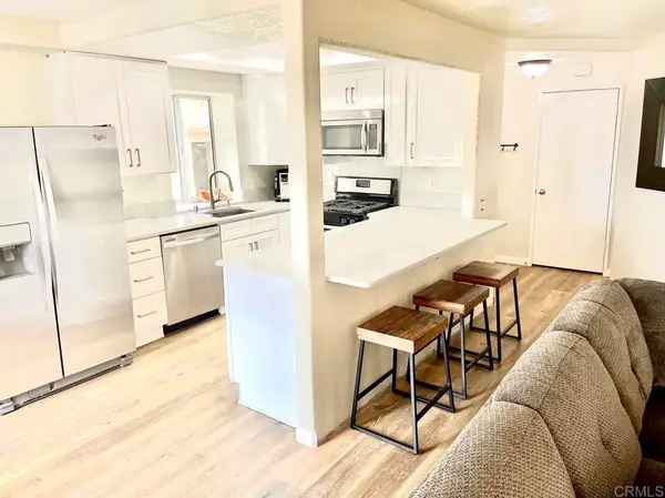 7400 Altiva Place, Carlsbad, CA 92009