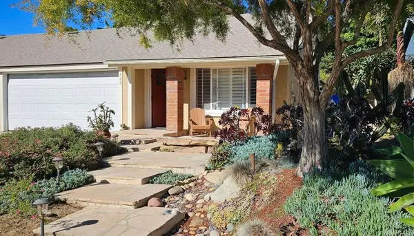 960 Woodlake Dr, Cardiff By The Sea, CA 92007