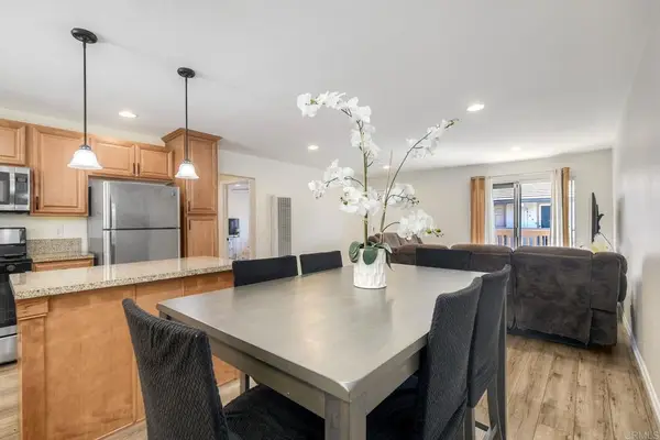 300 Washington Street #B, Vista, CA 92084