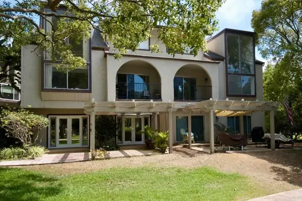 4020 Layang Layang Circle #B, Carlsbad, CA 92008