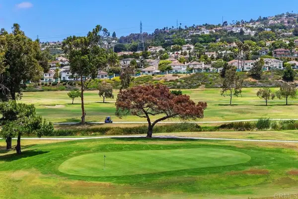 2510 Navarra Drive #513, Carlsbad, CA 92009
