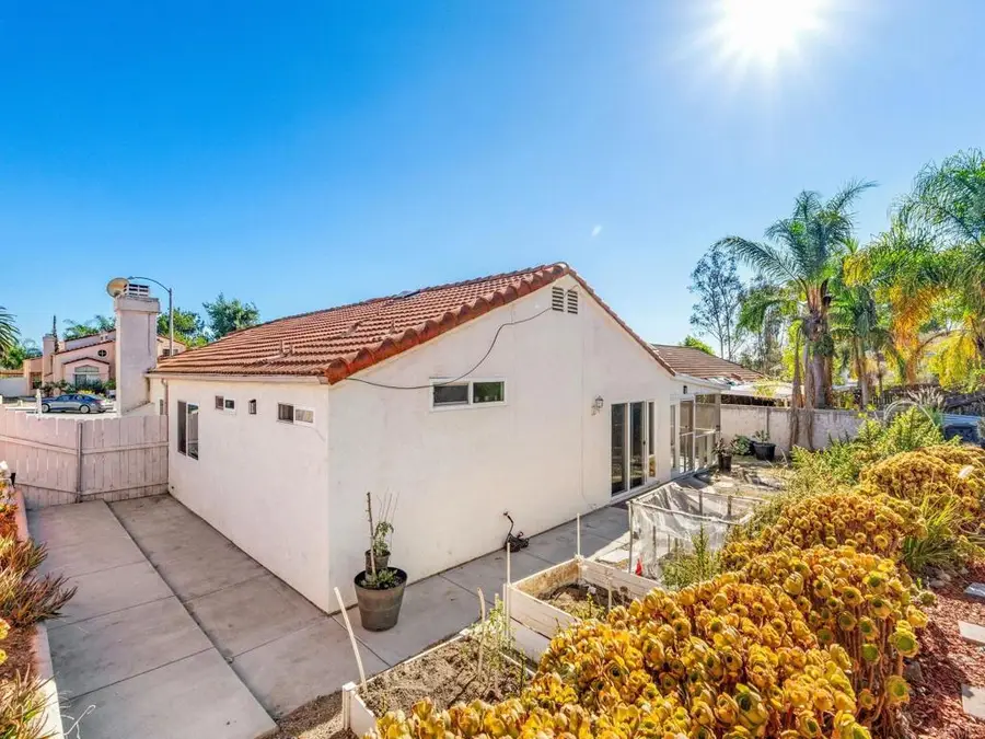 1484 Corte La Mantua, Escondido, CA 92026 - #3