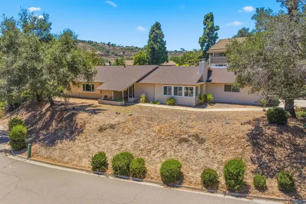 2837 Carlton Way, Fallbrook, CA 92028