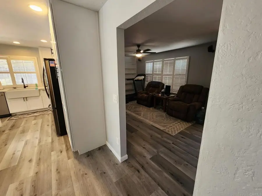 11815 Elkins, San Diego, CA 92126 - #3